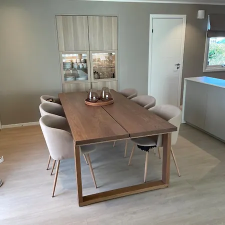 Modern Detached House Near * Jessheim